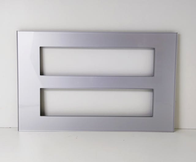 L&T Englaze 16 Module Silky Silver Glass Plate