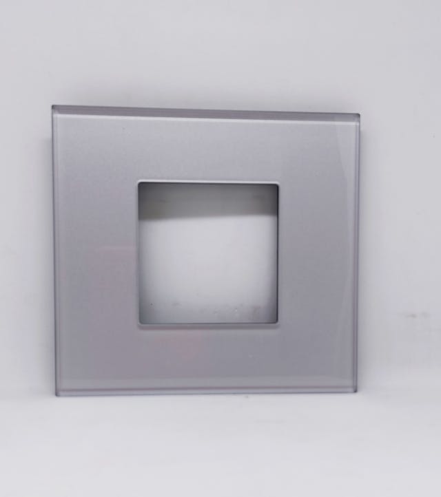 L&T Englaze 2 Module Silky Silver Glass Plate
