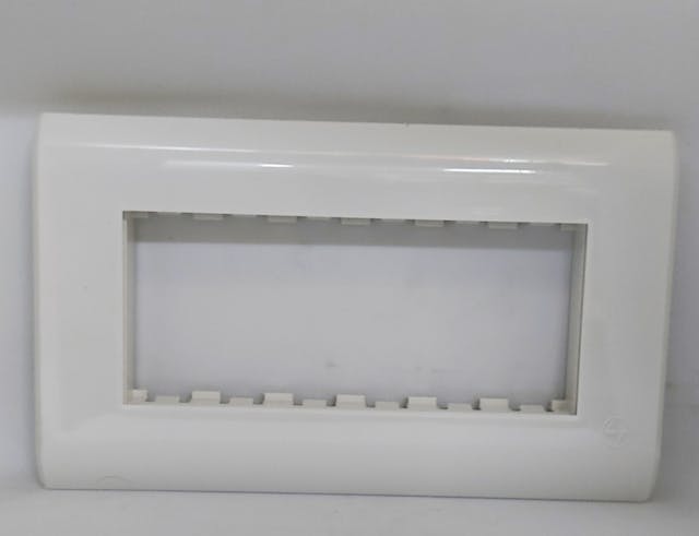 L&T Oris 6Module Cover Plate with Grid Frame